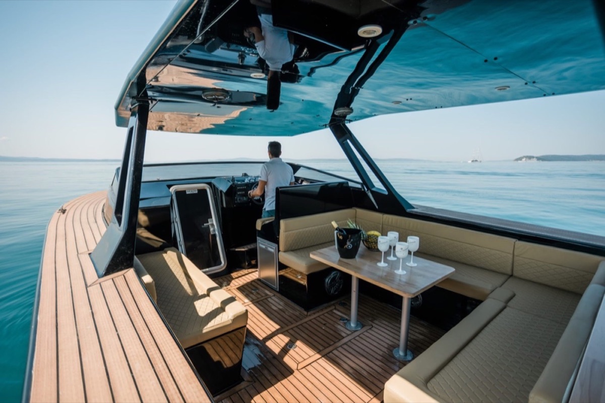 Colnago 35 Open deck boat for premium Adriatic charters, Nini Tours, photo 11 of 14